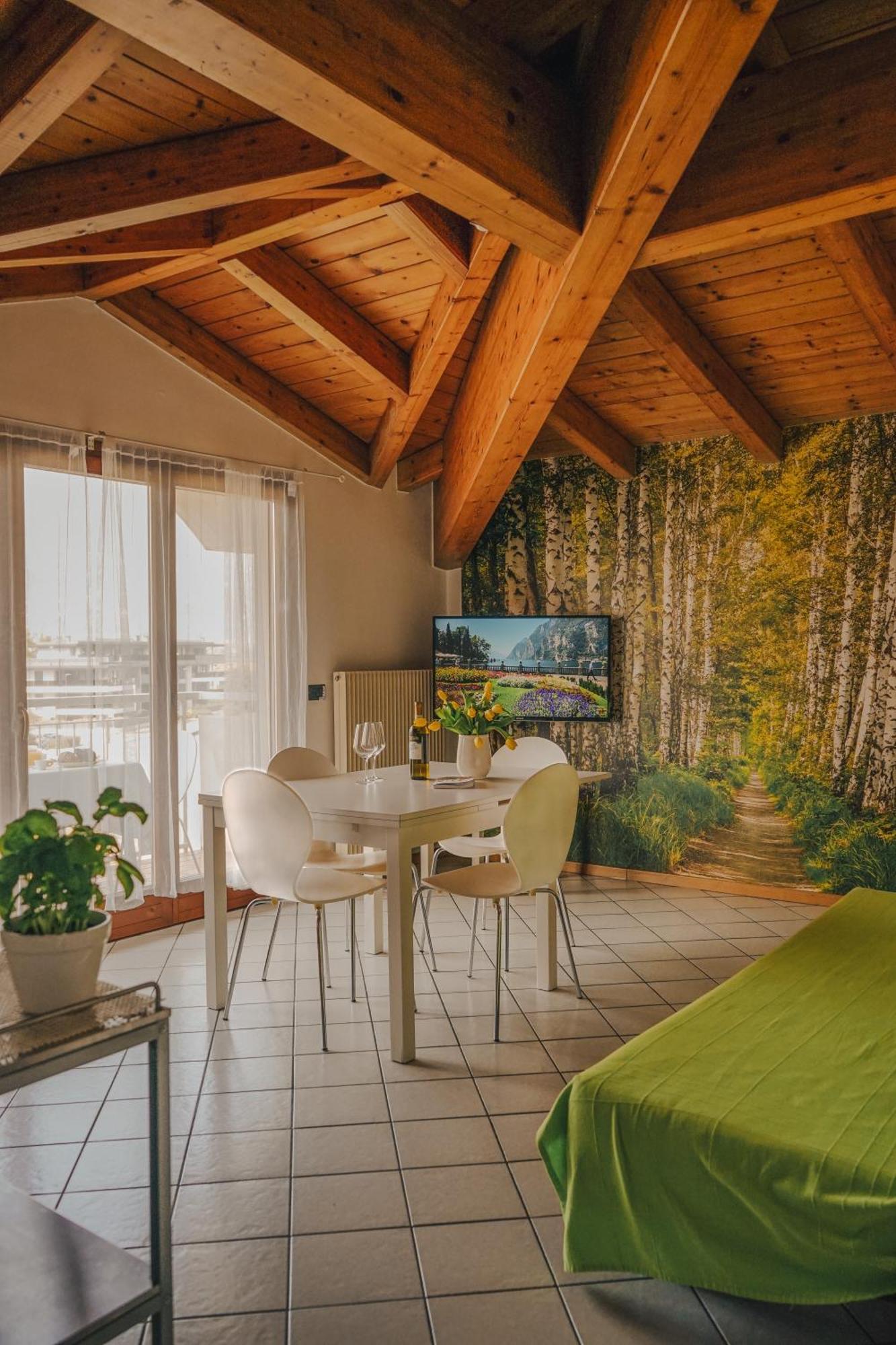 Appartamento Betulla - Peaceful & Happy Stay Riva del Garda Extérieur photo